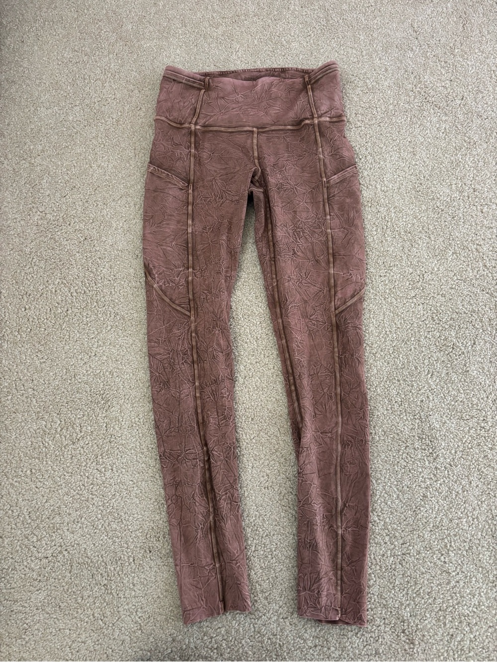 Lululemon fast and free high rise tight 25 inch sz 4. Brown